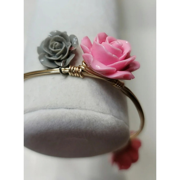 Roses Gold Toned WireWrapped Bangle - Picture 4 of 6